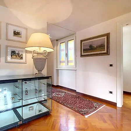Piazza Santo Stefano Close To Ponte Vecchio * 佛罗伦萨