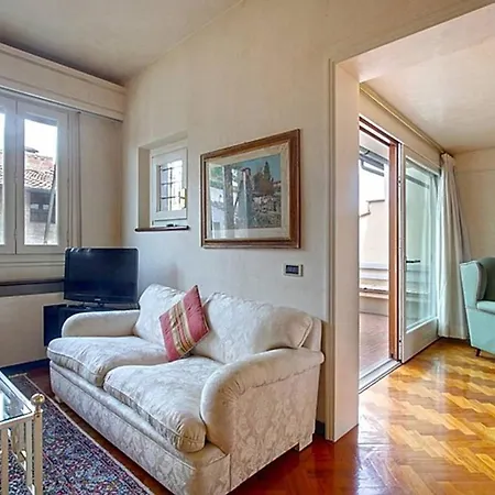 公寓 Piazza Santo Stefano Close To Ponte Vecchio *