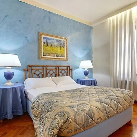 公寓 Piazza Santo Stefano Close To Ponte Vecchio 佛罗伦萨